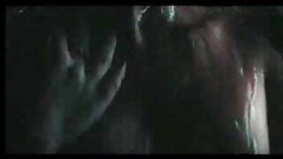 MILF لاغر به نظر می رسد با جوانان بزرگ بریتنی آمبر خروس مدل های لباس سکسی خود را می خواهد