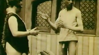 آبنوس حلقه شده به نظر خوب، الکسیس تا مقعد توسط سوتین های سکسی آلت تناسلی بزرگ فاک شد